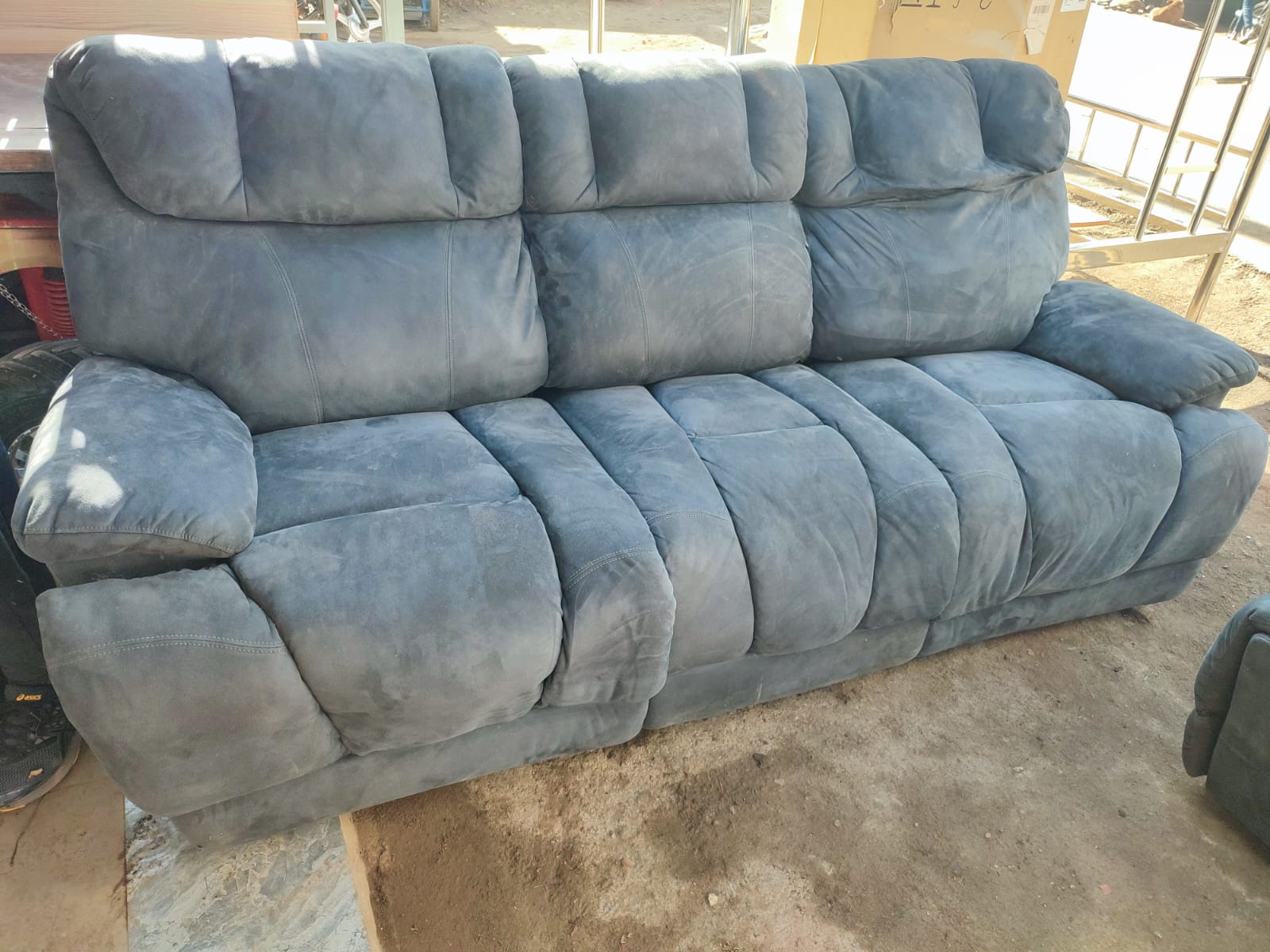 4-Seater Recliner Sofa 