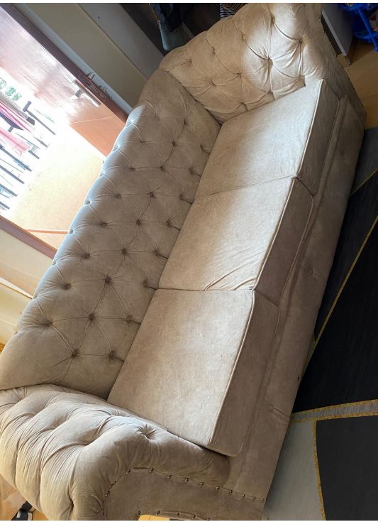 3 SEATER CHESTER SOFA.