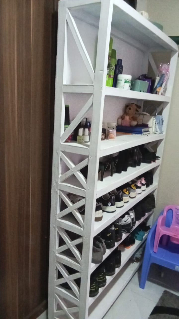 WHITE SHOE RACK