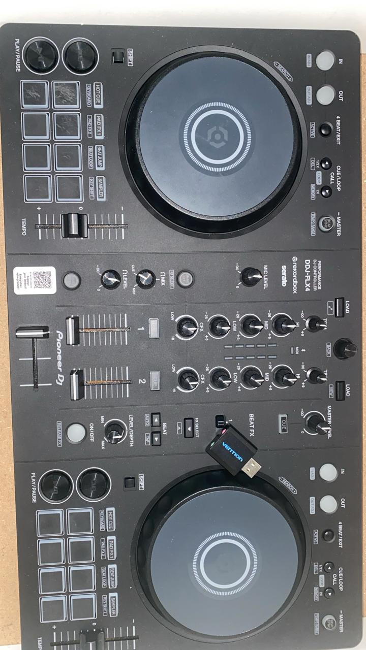 DDJ FLX4 DJ CONTROLLER