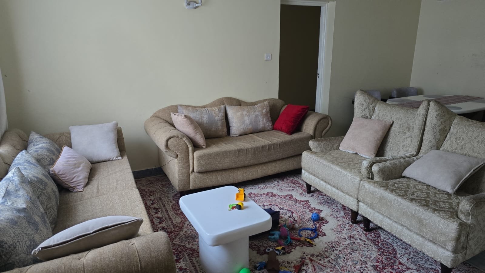 Classic 7-Seater Living Room Set – Stylish & Comfortable