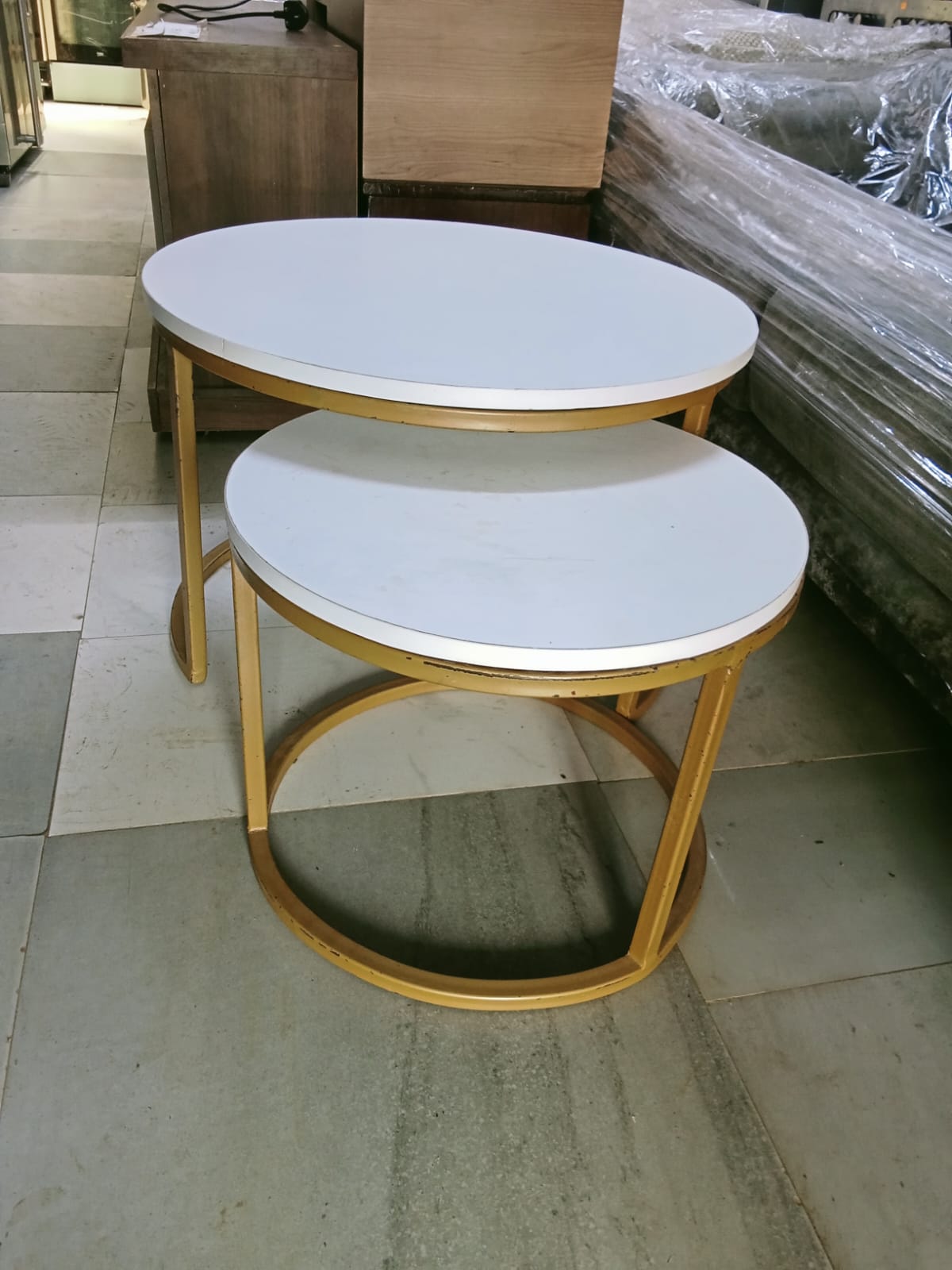Round Nesting Coffee Tables