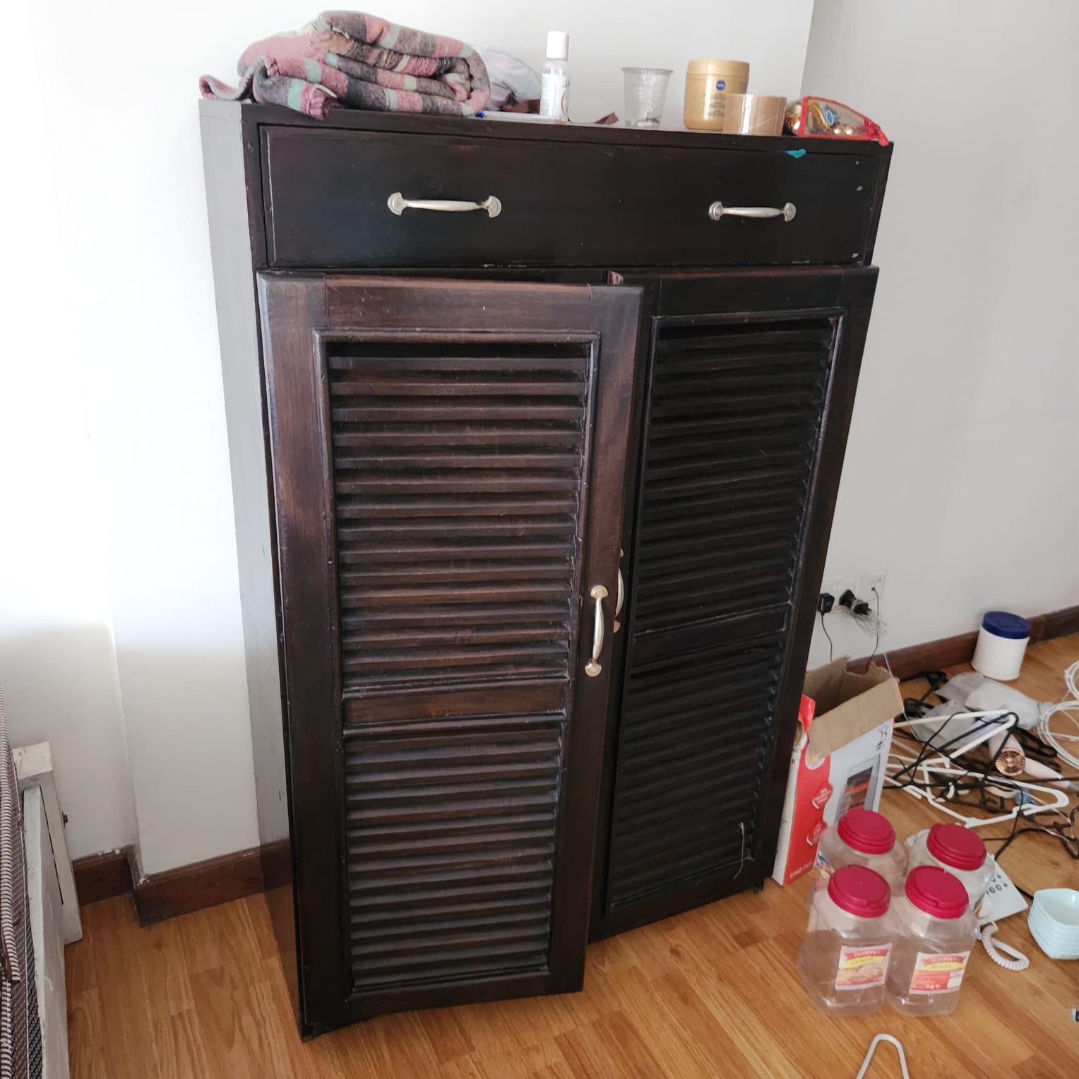 Close-Dark Brown Rack