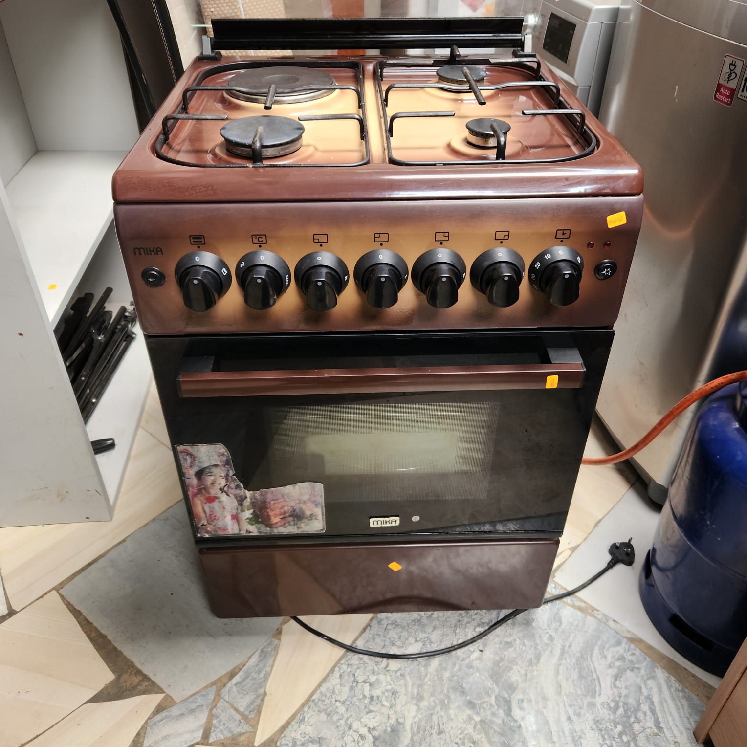 Mika Gas Cooker with Oven