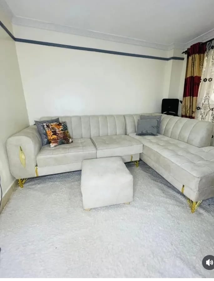 Elegant 5-Seater L-Shaped Sofa for Modern Living Rooms