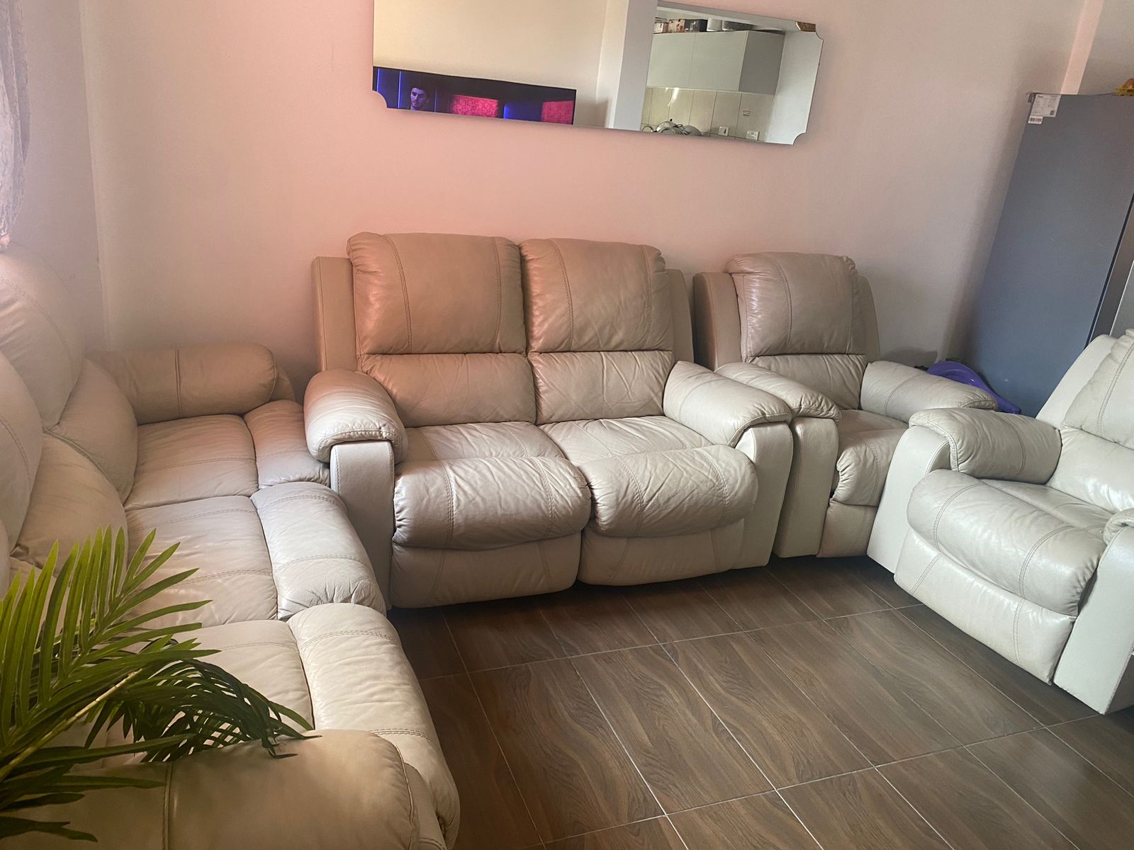 Luxurious 7-Seater Recliner Sofa Set