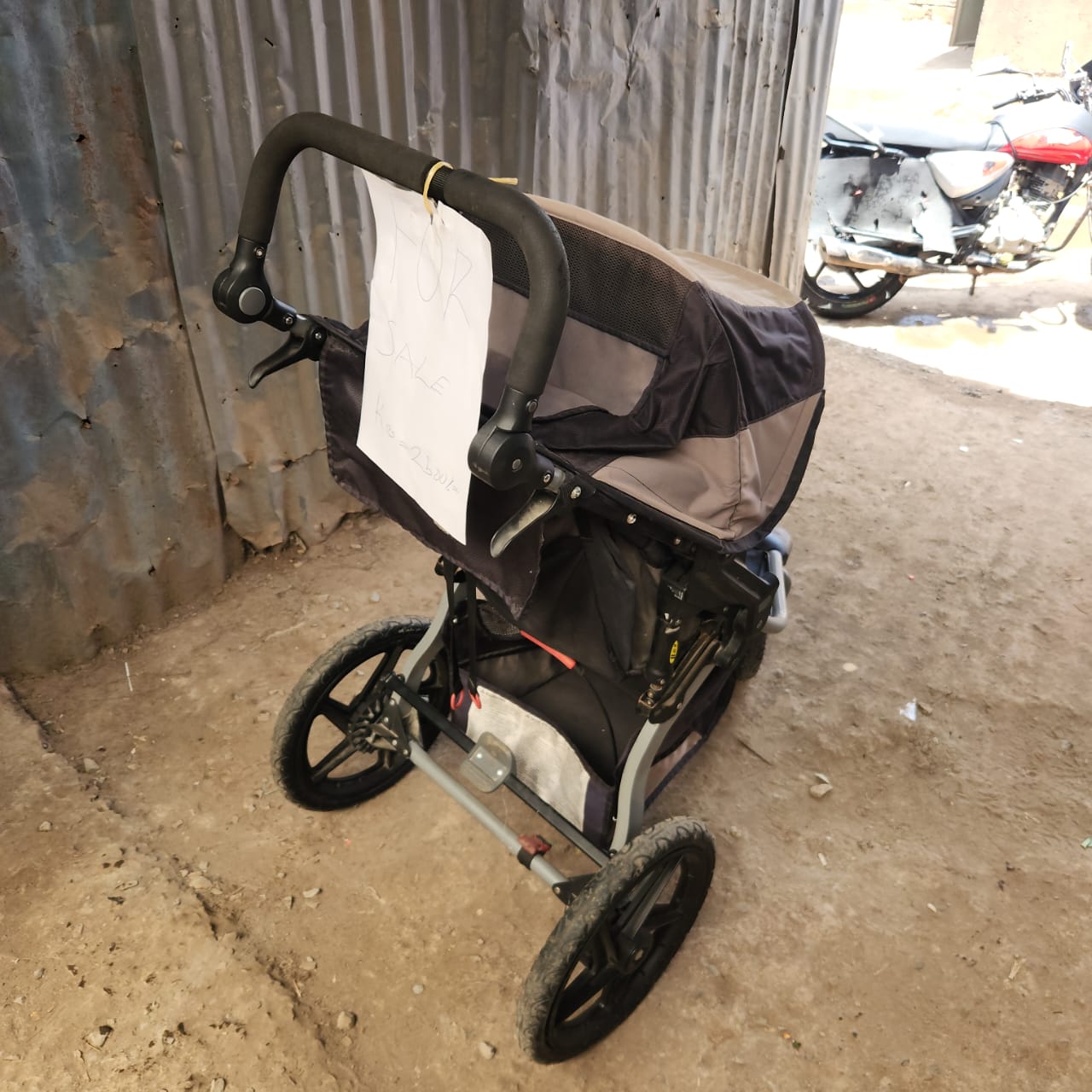 Black Medium Baby stroller