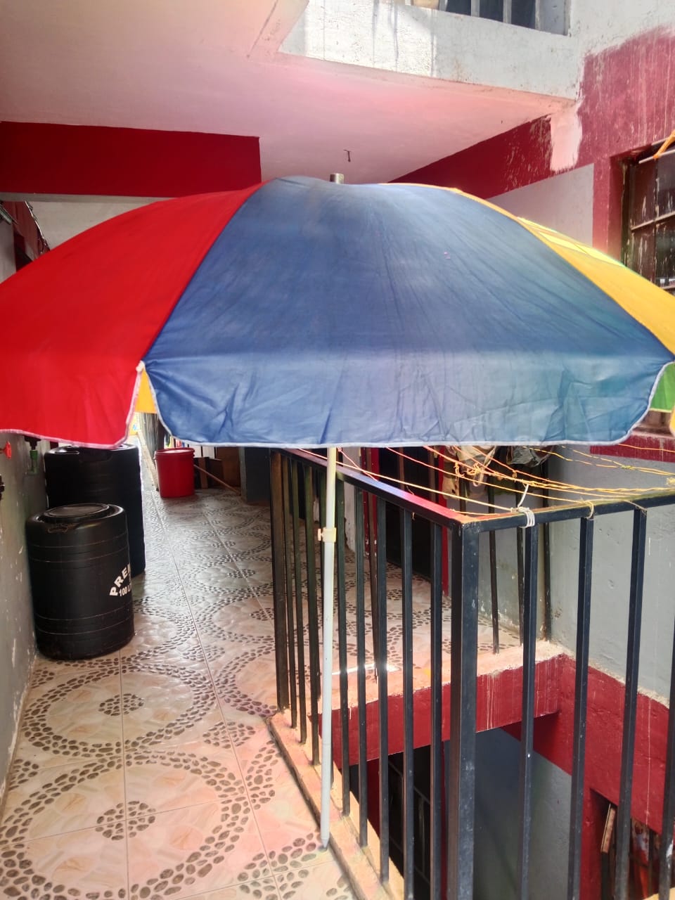 Durable Outdoor Market Umbrella