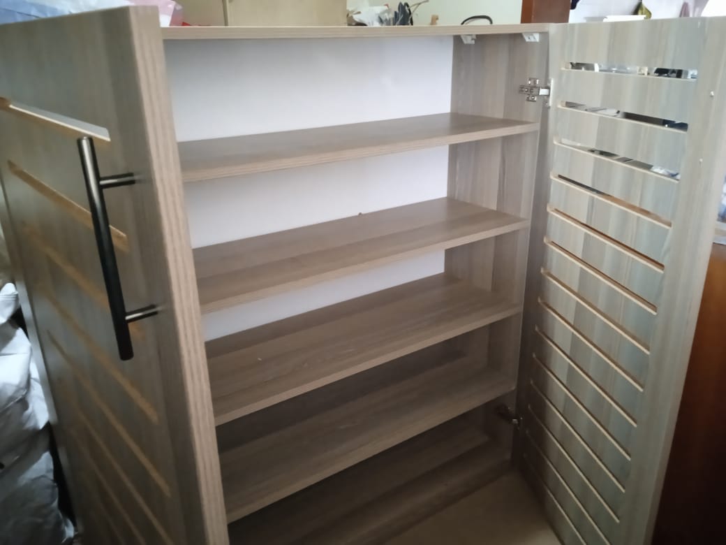 GREEN MORDEN SHOE RACK