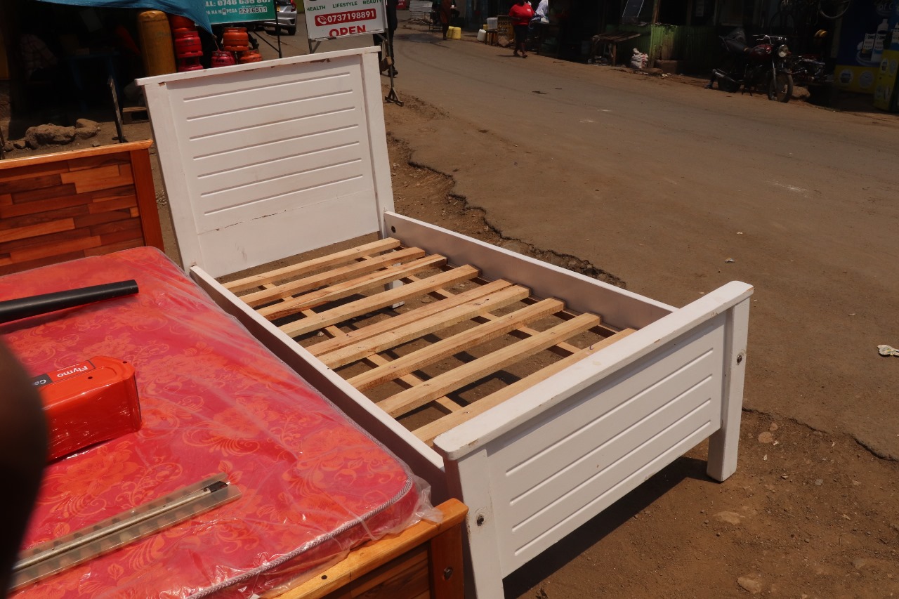 Stylish White 3x6 Bed with Headboard