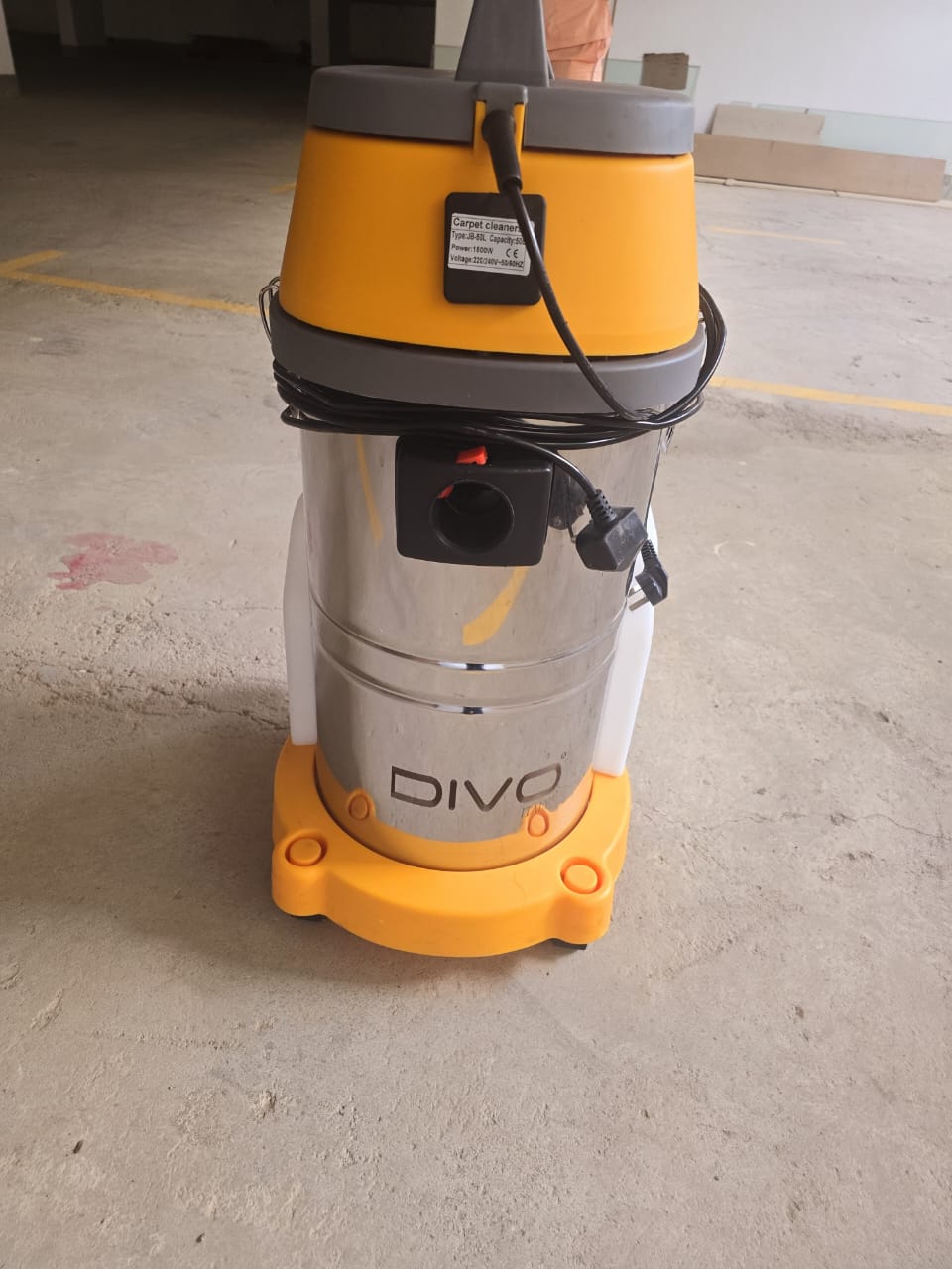 DIVO ITALY CARPET CLEANER