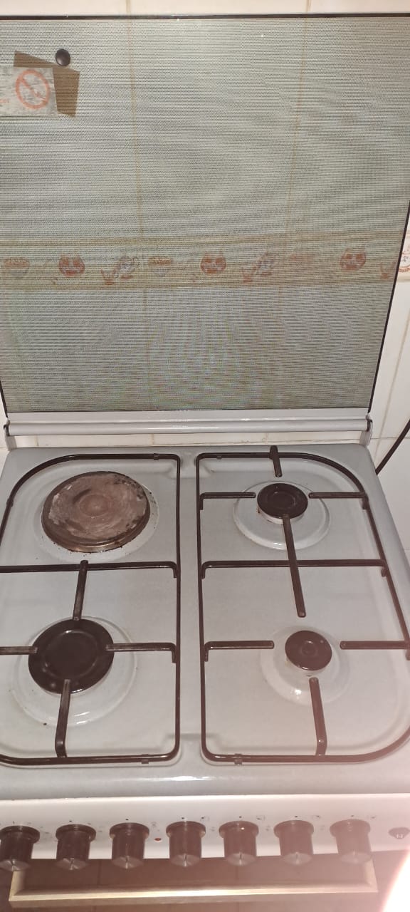 Ramtons 4- Burner Gas and Electric Cooker