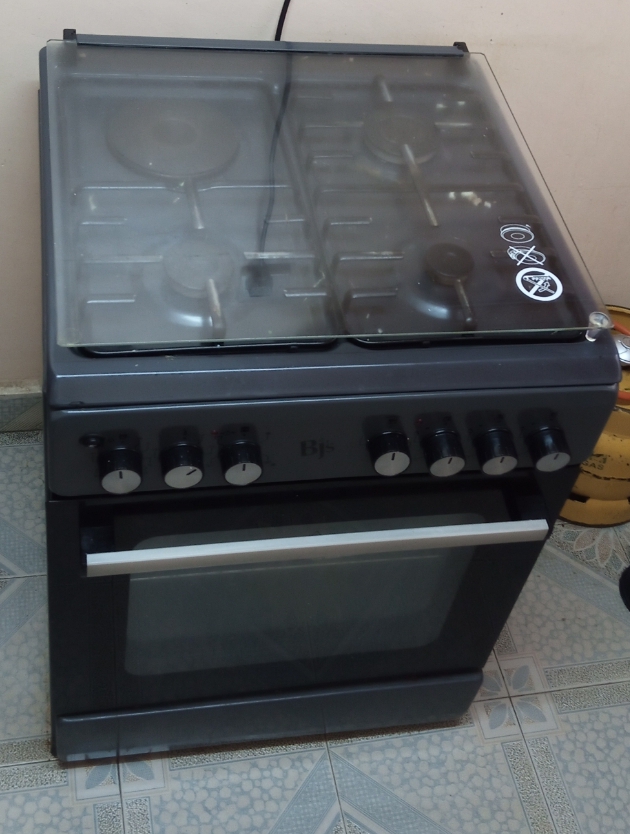 Black BJS 4 Burner Gas Cooker 