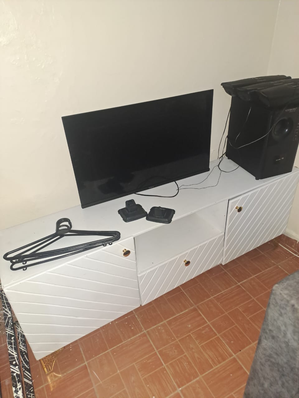 White wooden tv stand