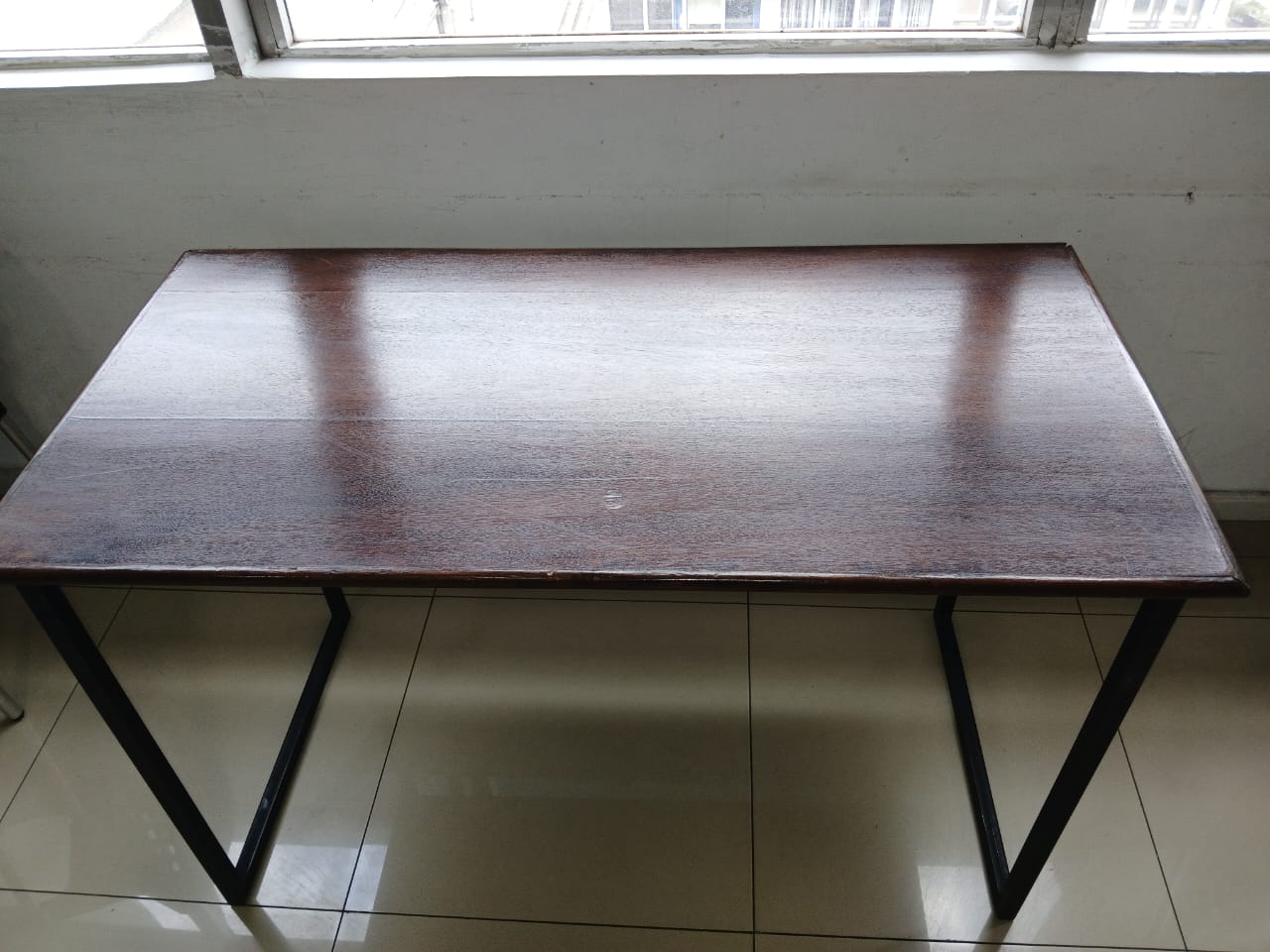 Immaculate, Wooden Office Table
