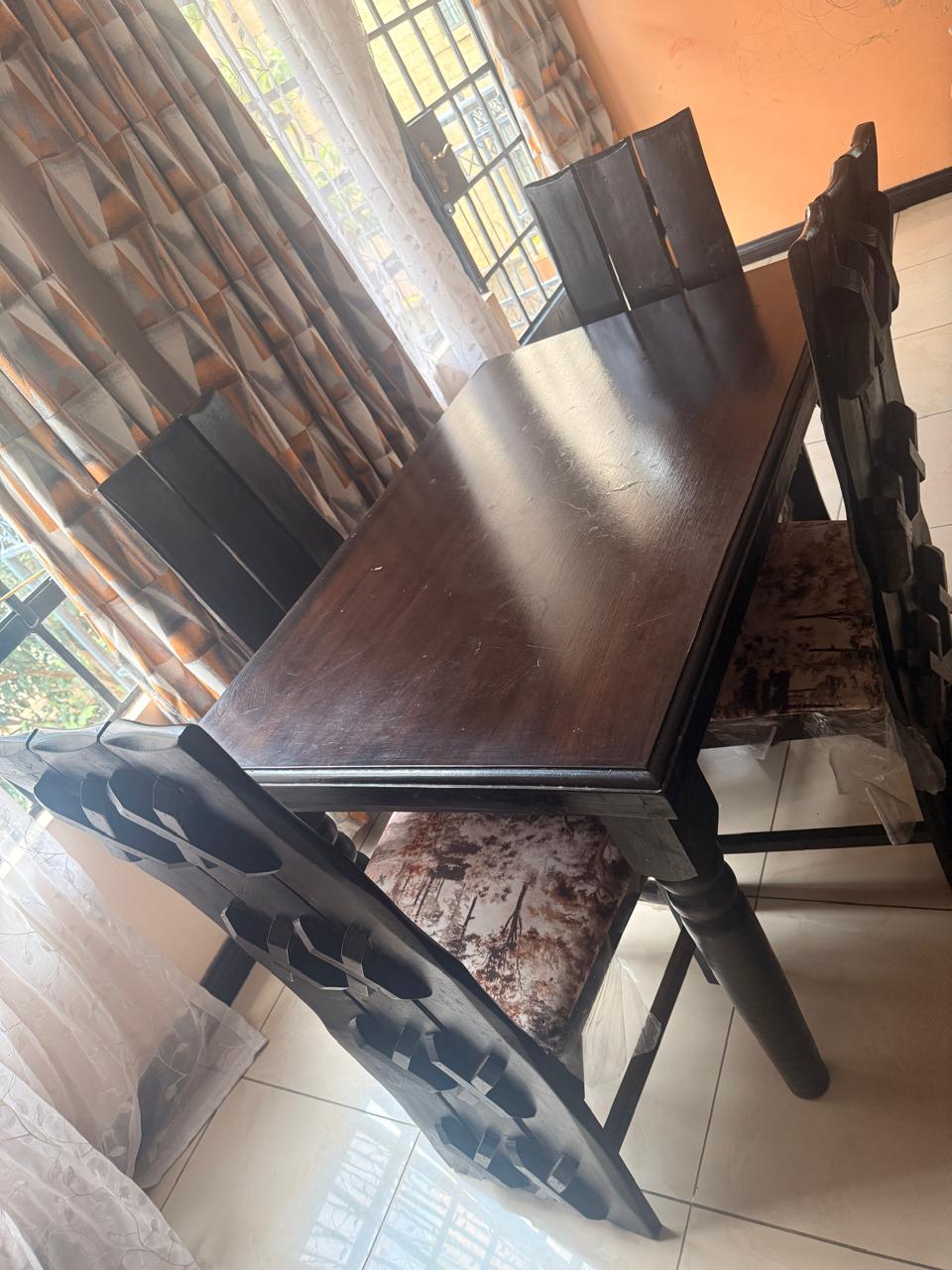 Mahogany 4-Seater Dining Table Set