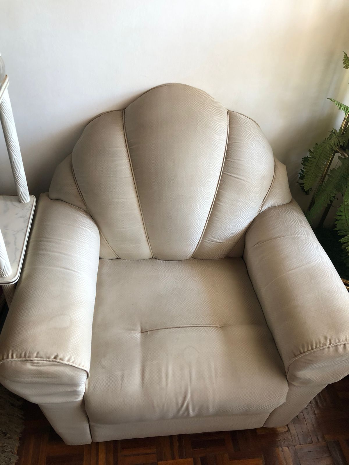 Comfortable Beige One-Seater Sofa- 4 pieces 