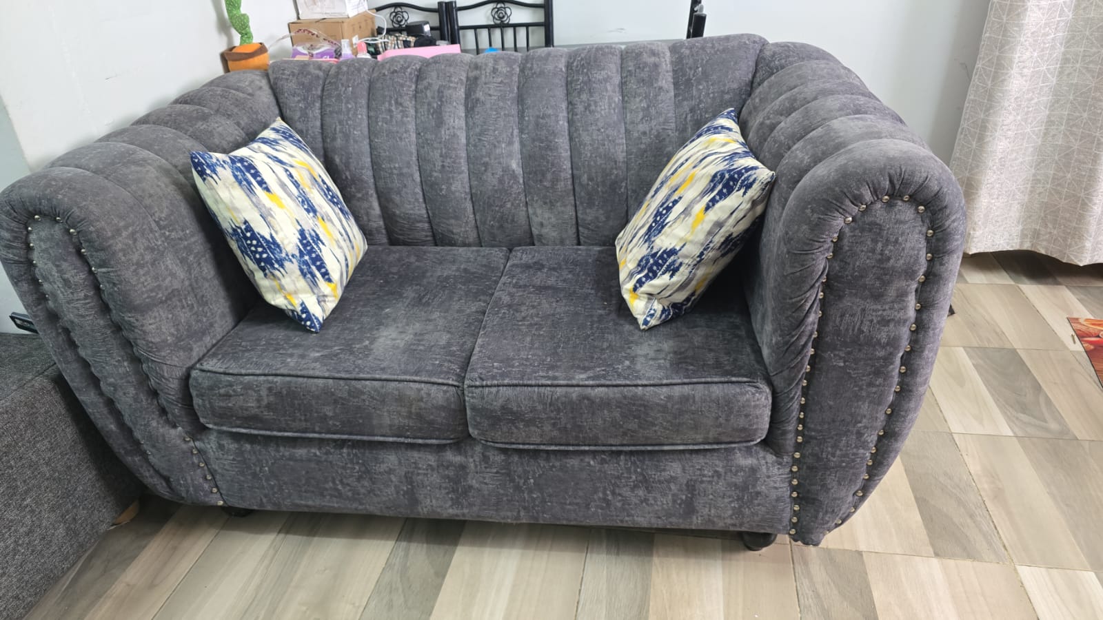 2-Seater Chester Sofa with Padded Lines