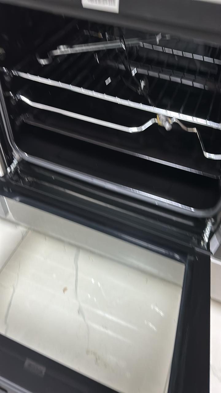 Clean Ramtons 6 Burner Cooker