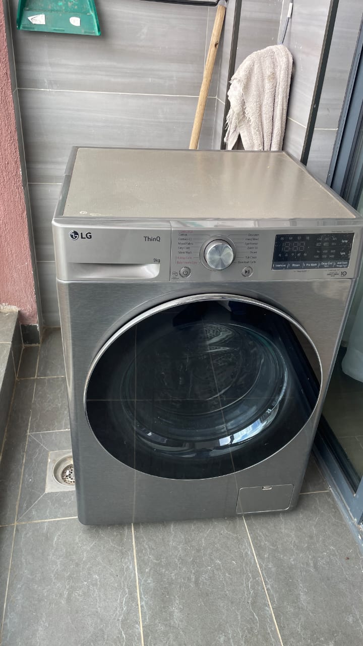 LG 9Kg Front Load Washing Machine