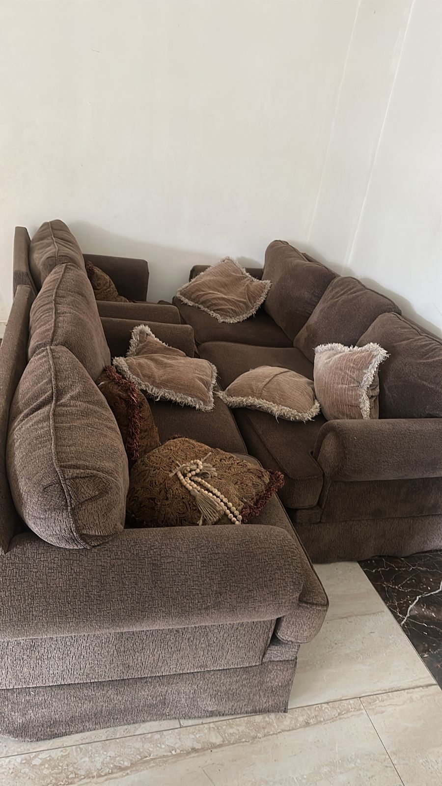 Comfortable Brown L-Shaped Modular Sectional Sofa