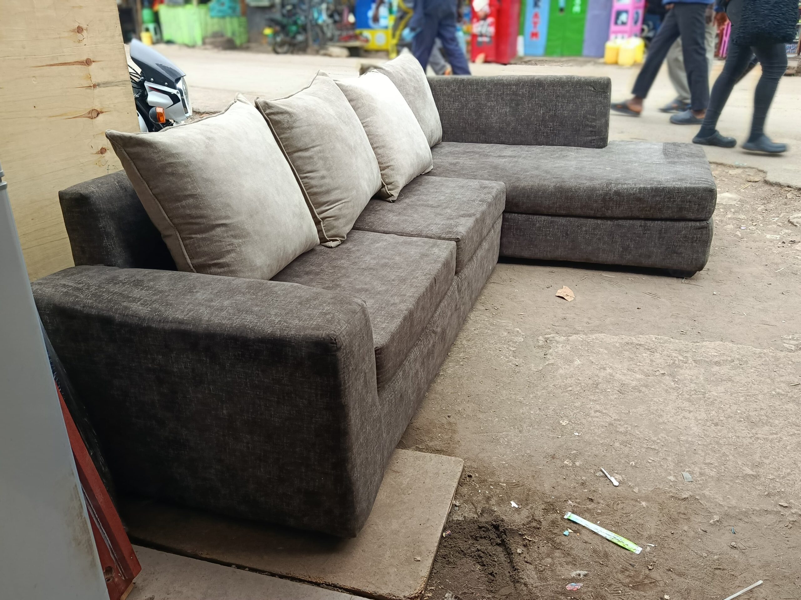 Spacious Secondhand 6-Seater L-Shaped Sofa On Quick Sale 2 Secondhand 6-Seater L-Shaped Sofa