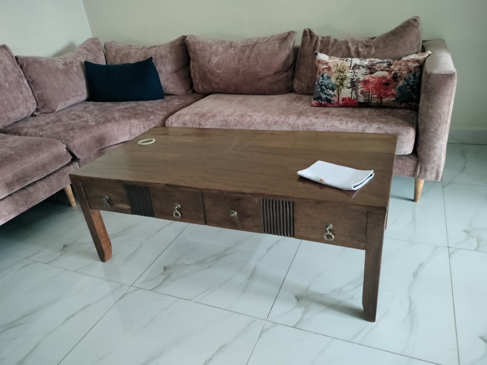 Brown Modern Coffee table 1 Brown Modern Coffee table