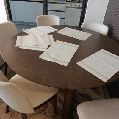 Beautiful 5-Seater Dining Set