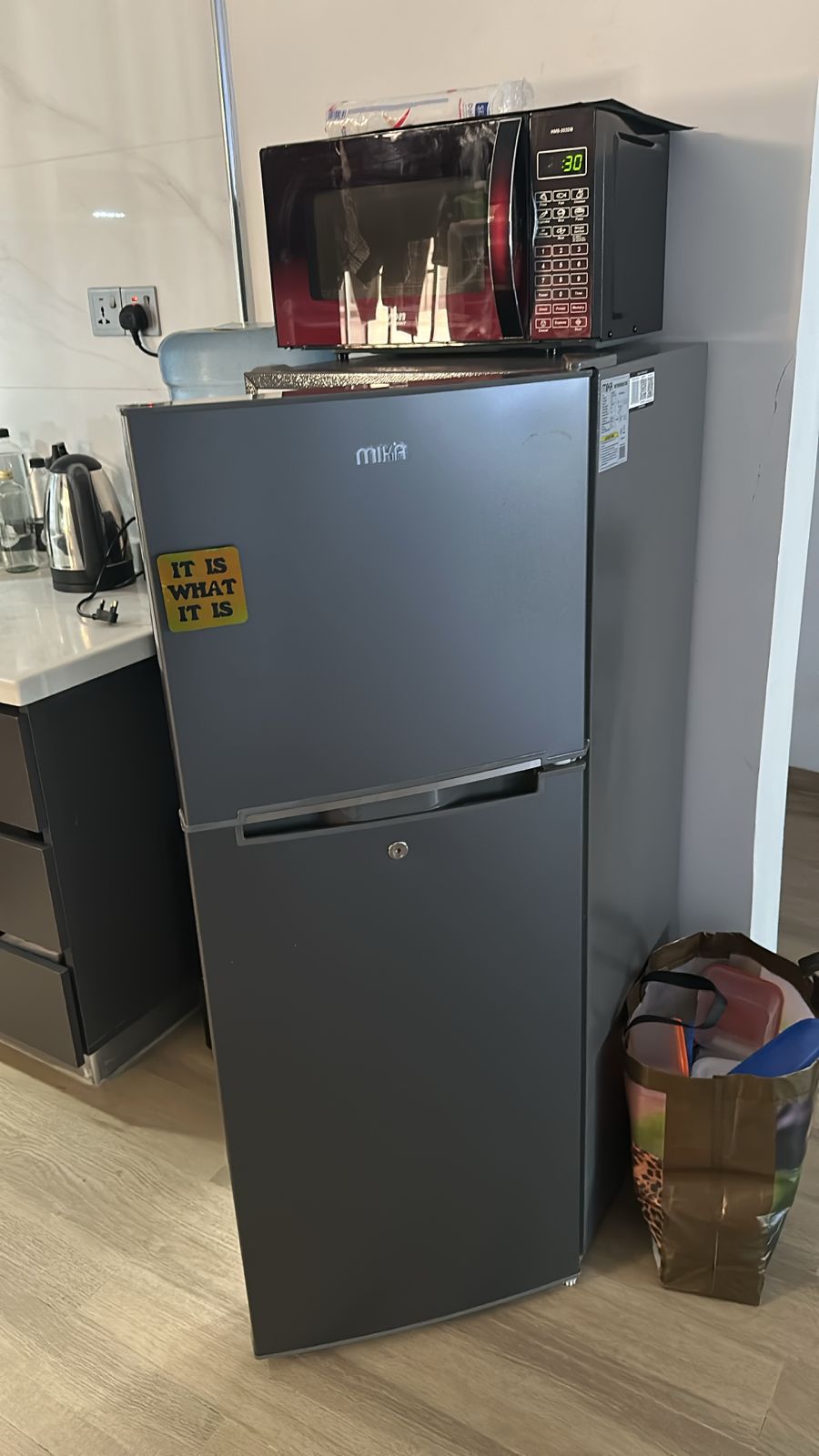 CLEAN 138L DOUBLE DOOR MIKA FRIDGE 2 CLEAN 138L DOUBLE DOOR MIKA FRIDGE