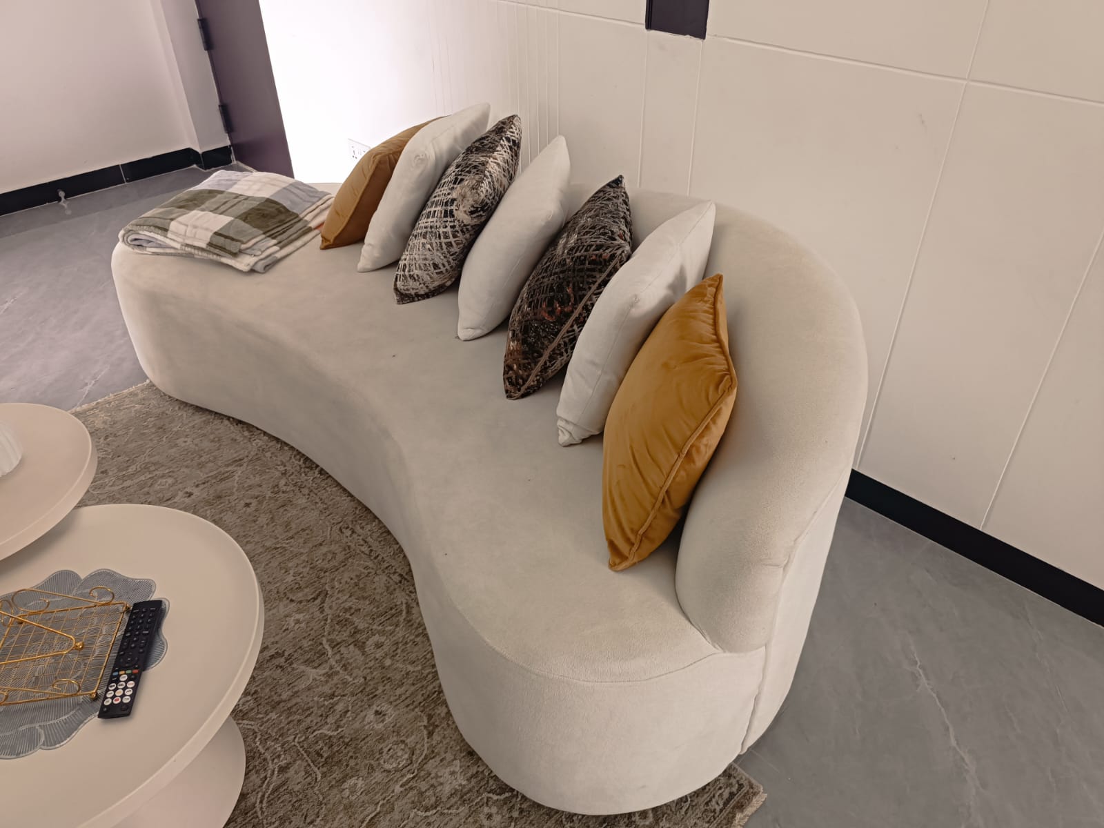 1 Modern curved sectional sofa on sale 1 Modern curved sectional sofa