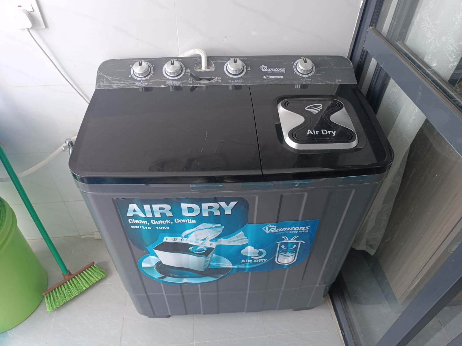 Clean Twin Tub Ramtons RW/215 Washing Machine