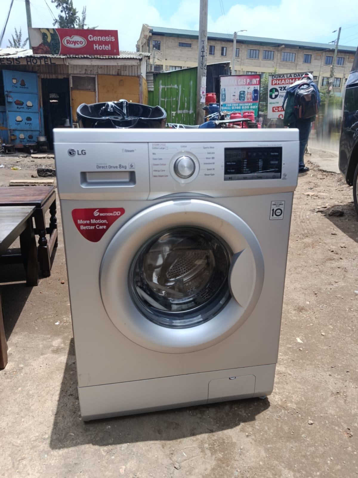 LG 8KG Front Load Washing Machine FH4G7TDY5