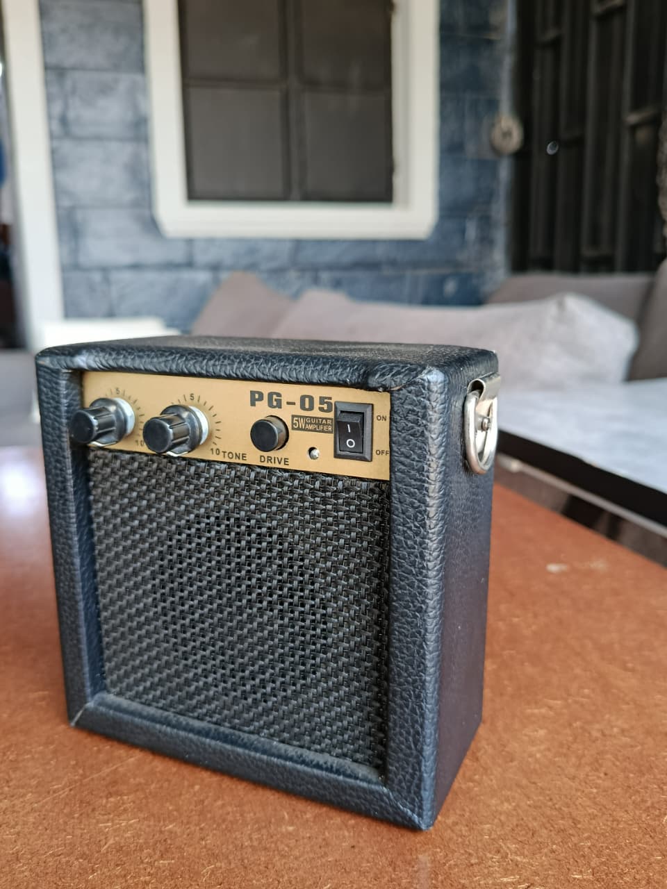 Powerful PG-05 5W Guitar Amplifier On Sale 1 PG-05 5W Guitar Amplifier