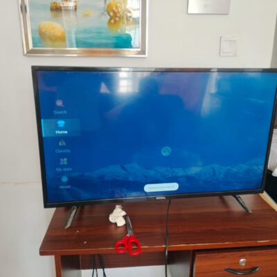 ROYAL 40 INCH SMART TV