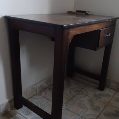 Sturdy compact wooden desk