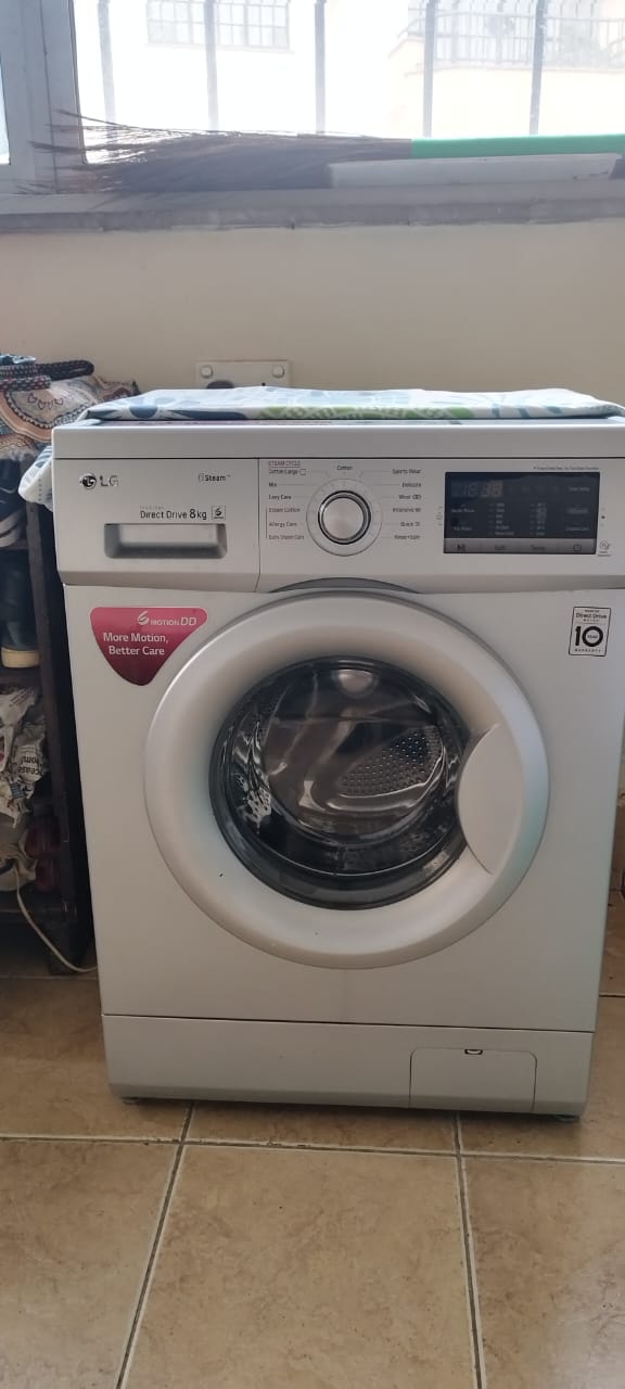 Clean 8kg lg inverter direct drive Washing machine
