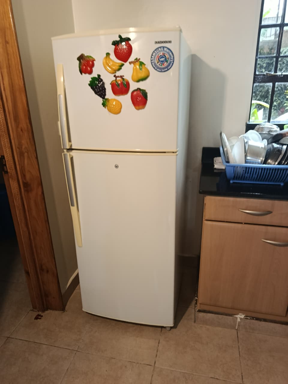 Clean 254L Samsung Fridge 