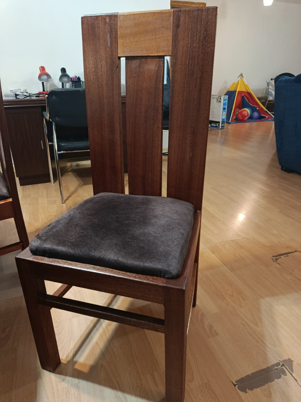 6 Mahogany Dinning Seats 