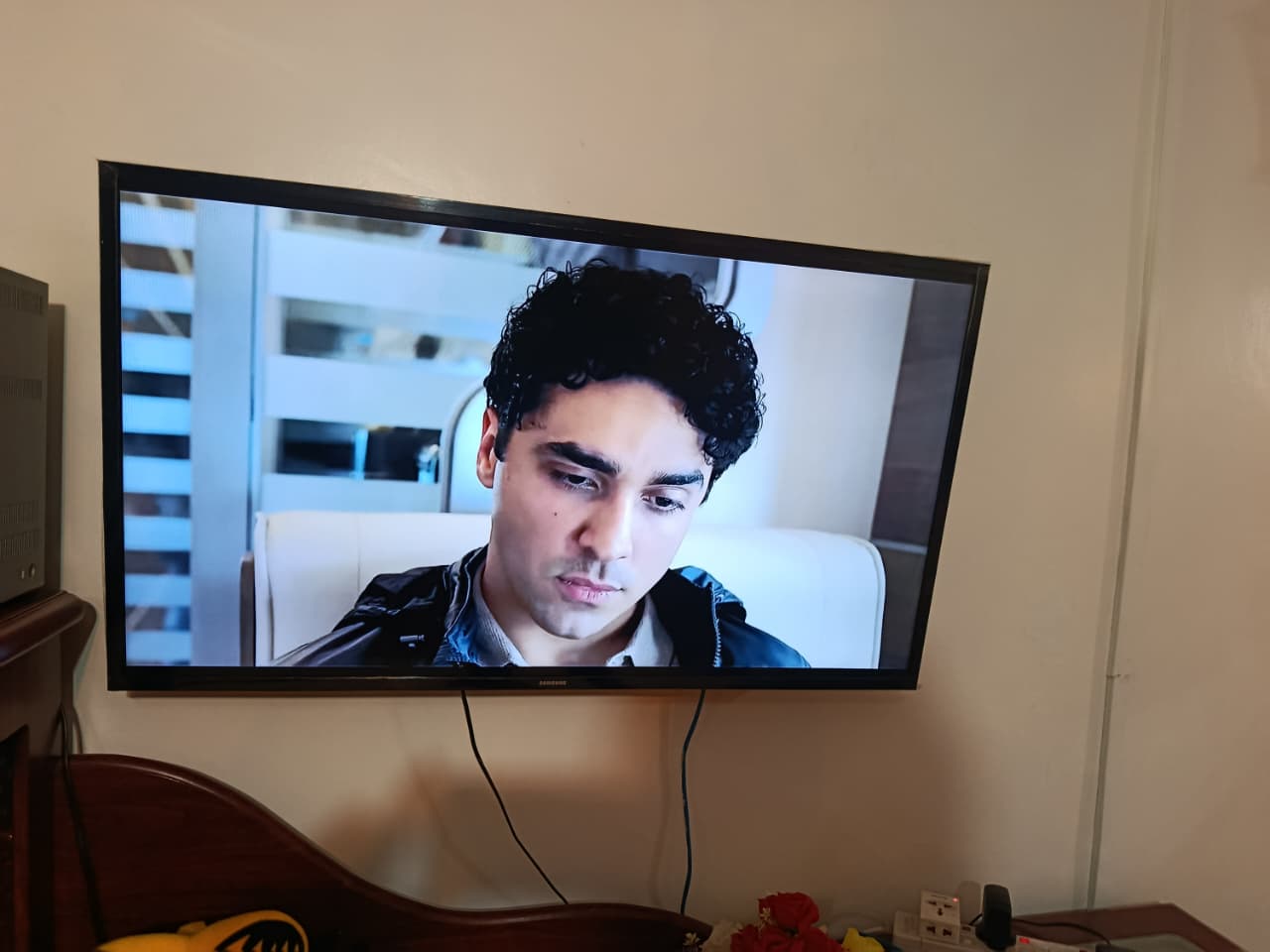 Clean Samsung 40” Smart TV