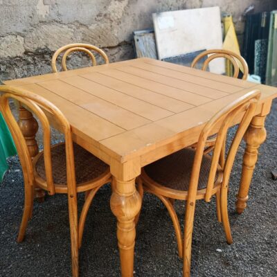 4 Seater Square Dinning Table