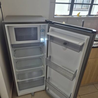 Clean 185L Hisense Fridge