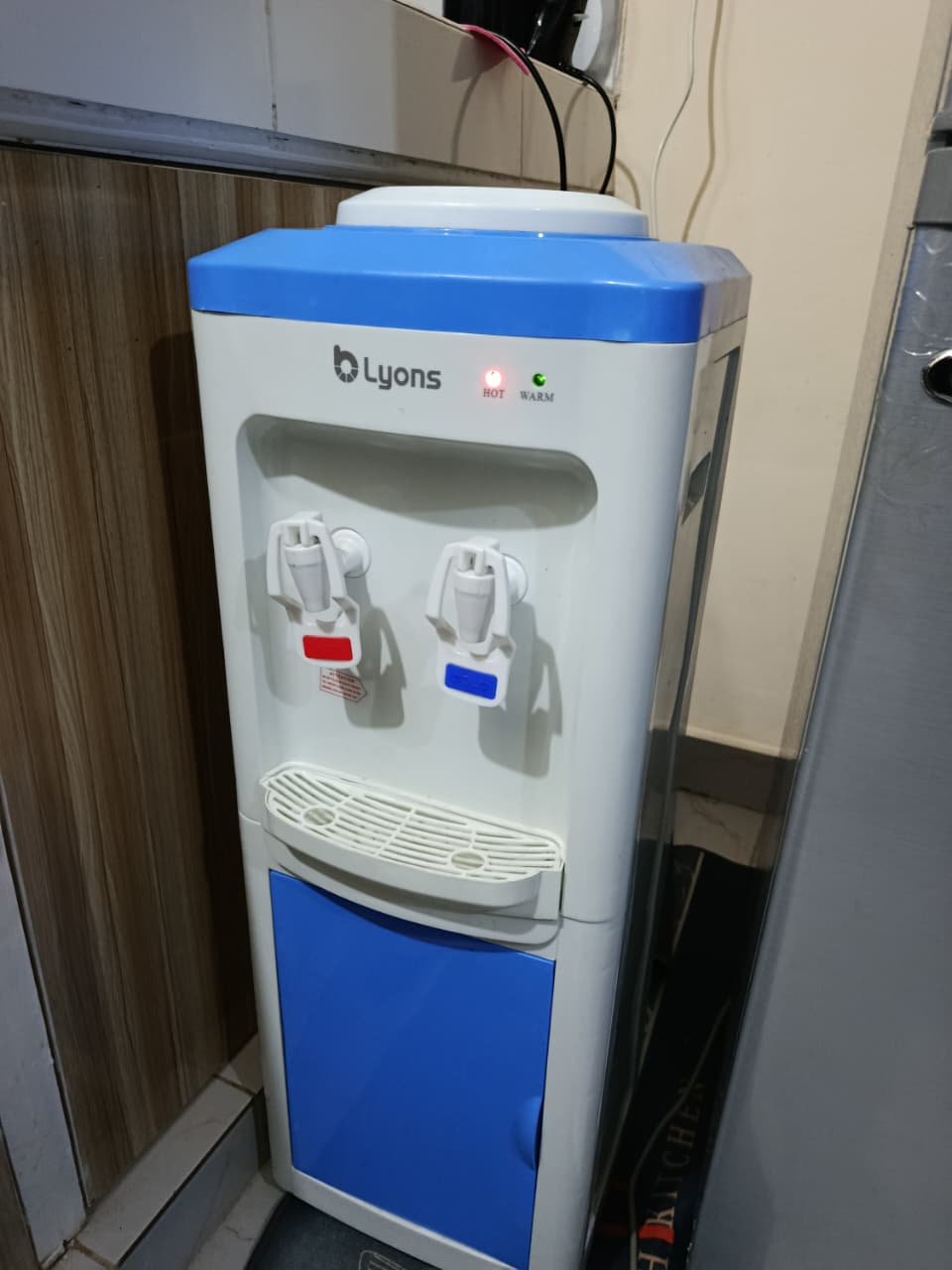 Clean Lyon Water Dispenser