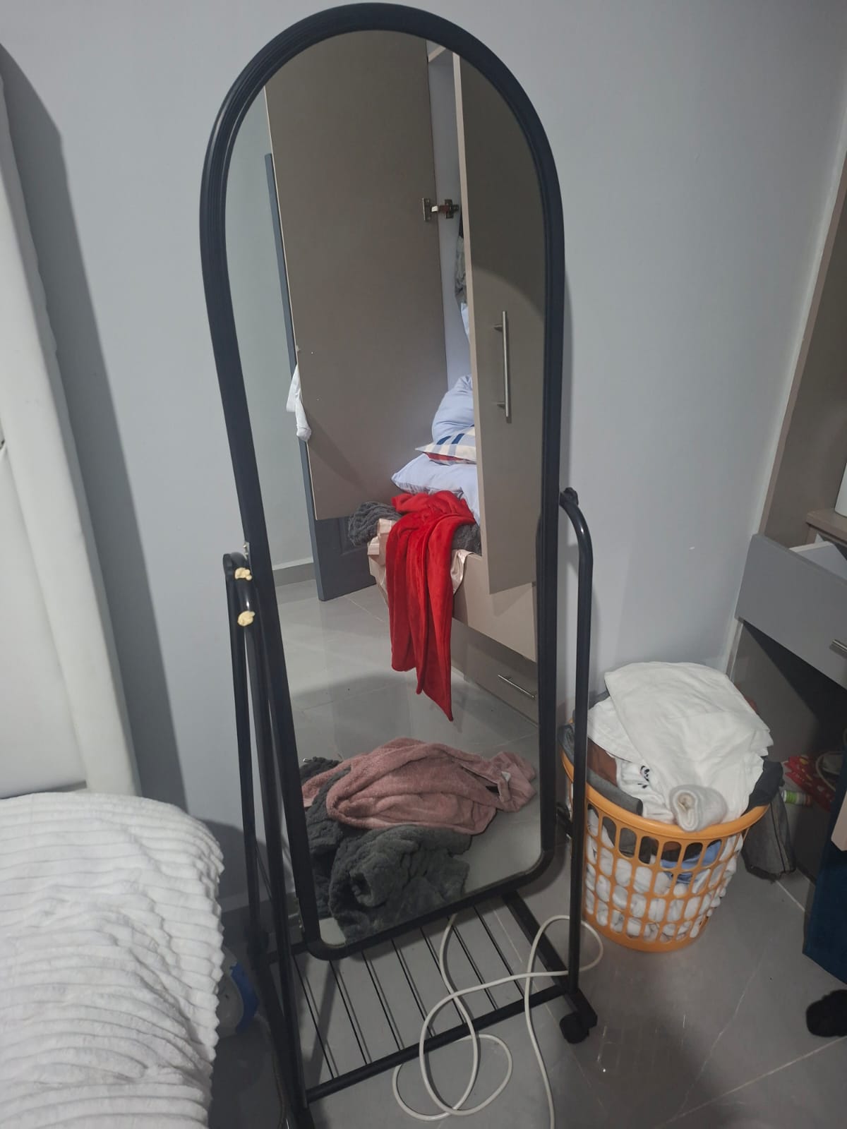 Dressing mirror for sale