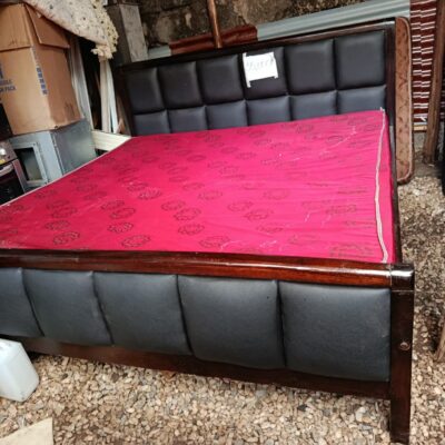 Dark Tan Mahogany 6X6 Upholstered Bed