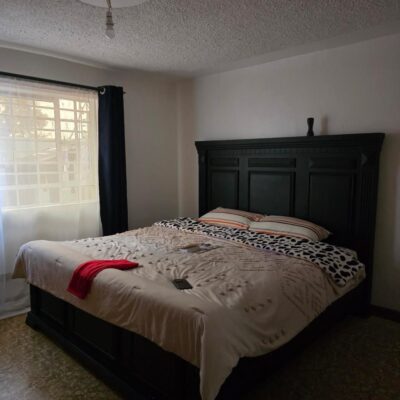 Luxury 6By6 Black Wooden Bed