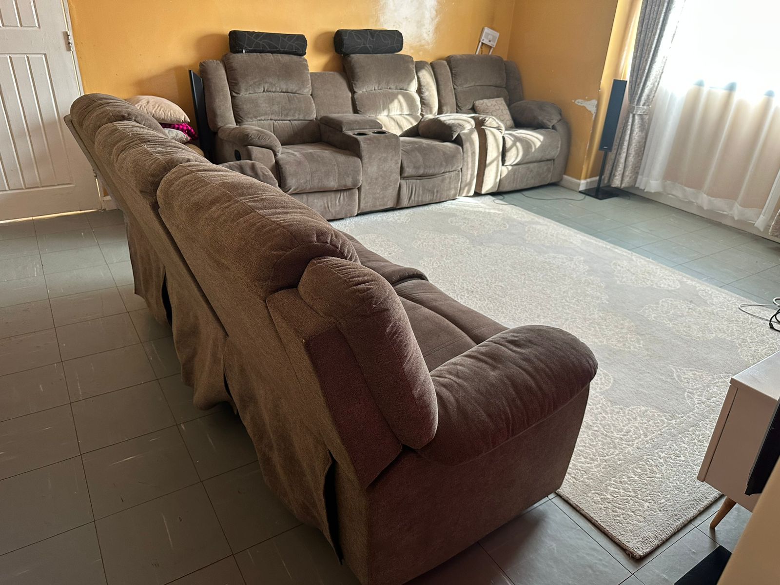 Comfortable Brown 6-Seater Recliner Sofa