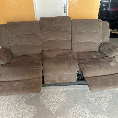 Comfortable Brown 6-Seater Recliner Sofa