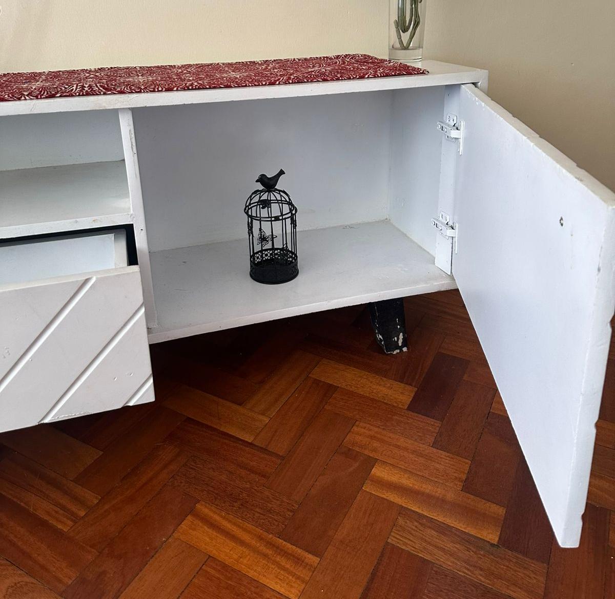 6ft White Solid Wood TV Stand