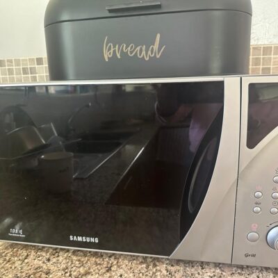 Clean Samsung GE107Y Microwave