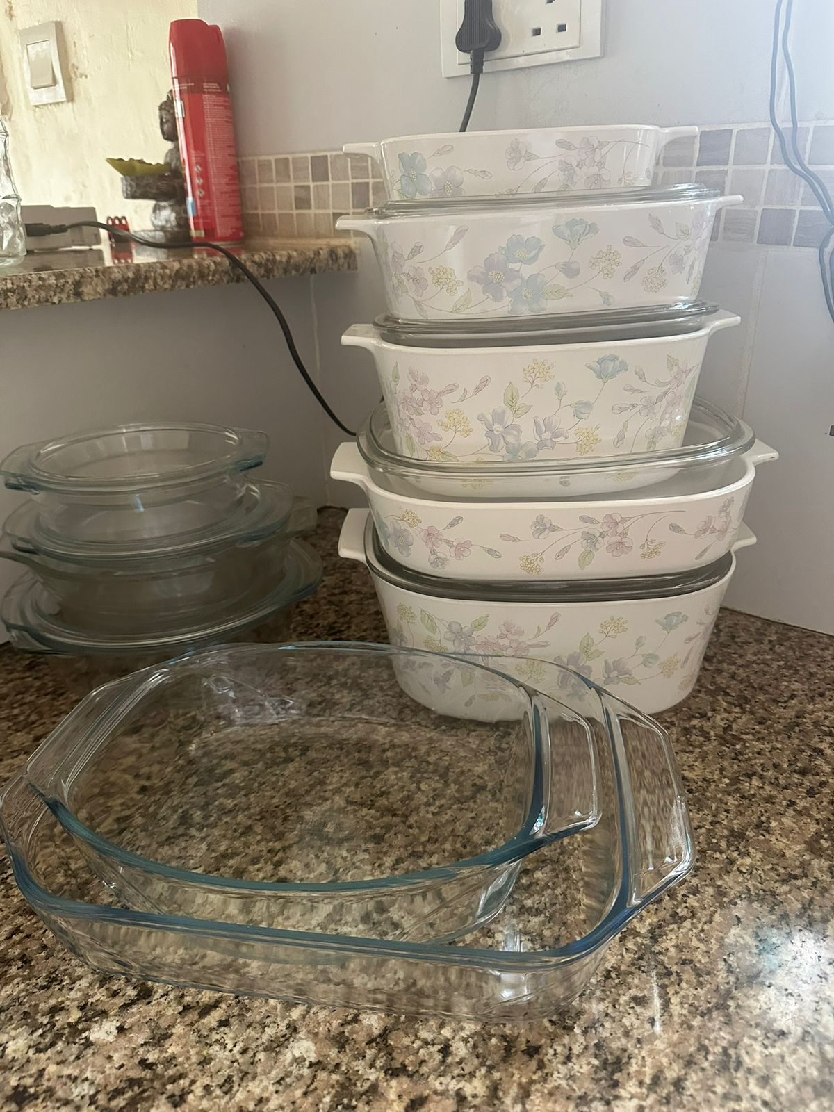Clean Oven/Heatproof Glass Bowls With Lids On Sale 1 Clean Oven/Heatproof glass bowls with lids